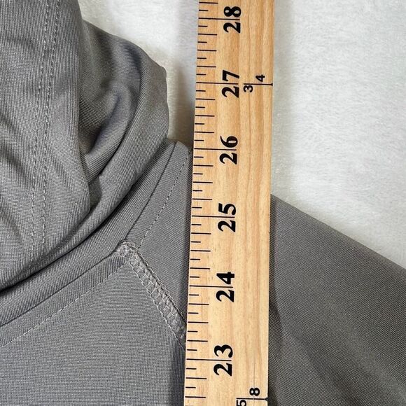 Under Armour Women's Gray Heatgear Velocity Twist Hoodie-women size XS -NWT - Picture 3 of 10